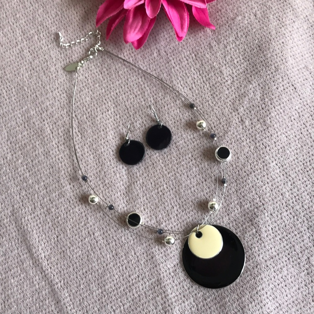 earrings & necklace set